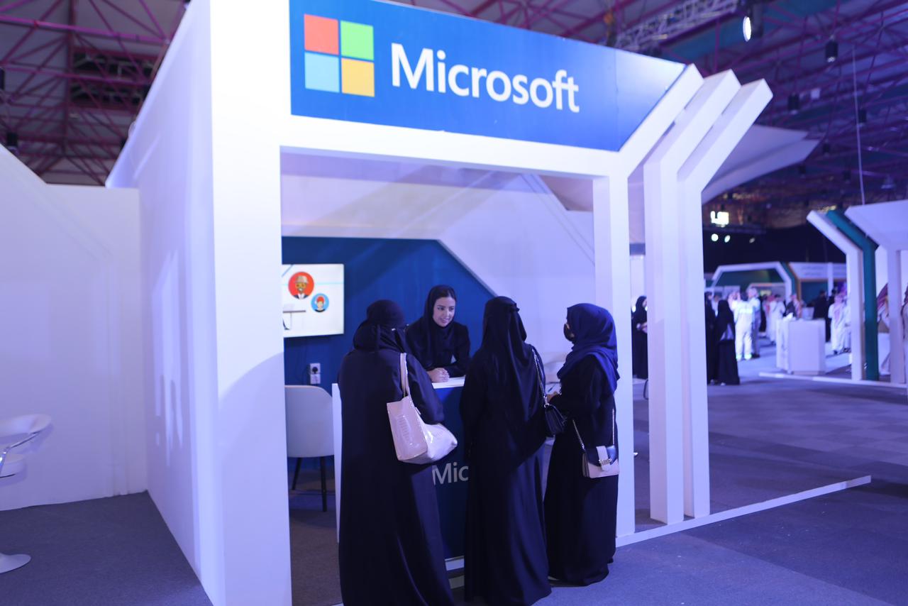 ملتقى المهنة والابتكار يقود خريجي جامعة أمِّ القُرى لسوق العمل